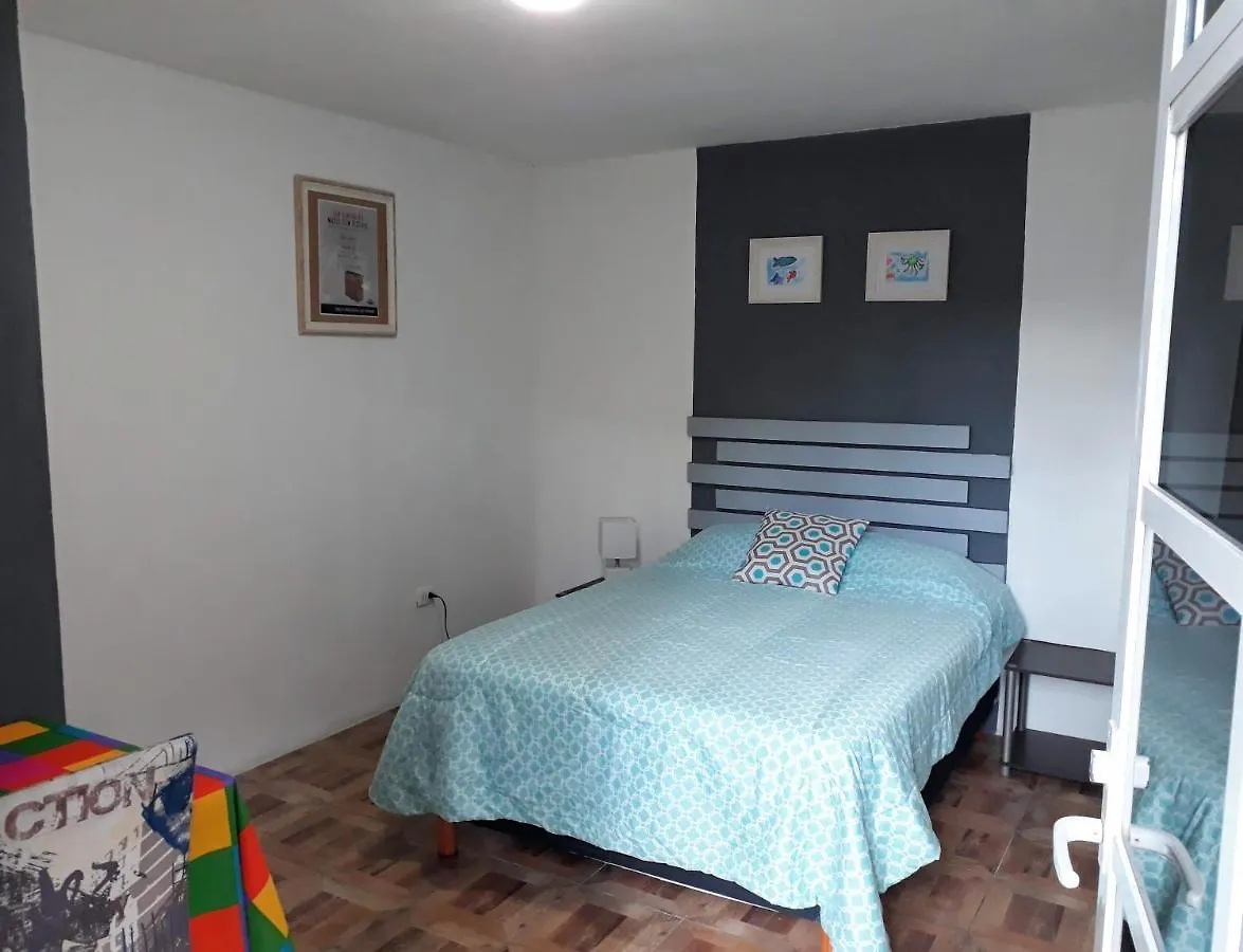 Room In Guest Room - Room 2, Private Bathroom, A C, Wi-Fi 50 Mbps In Downtown Cancun